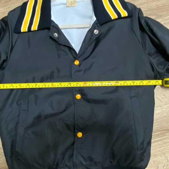 Vintage 1980s University of Iowa Hawkeyes Nylon Bomber Jacket Small - Picture 9 of 11